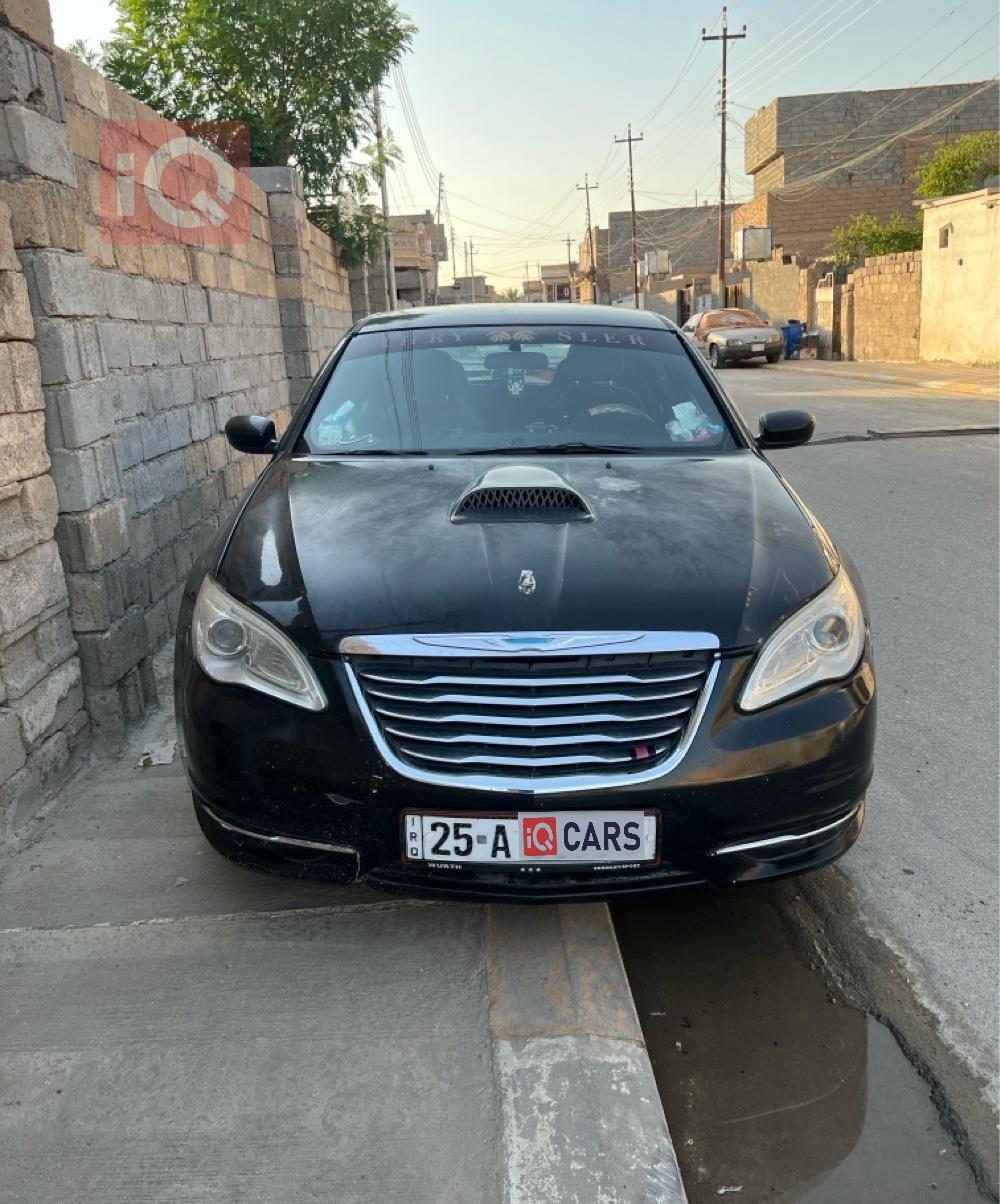 Chrysler 200